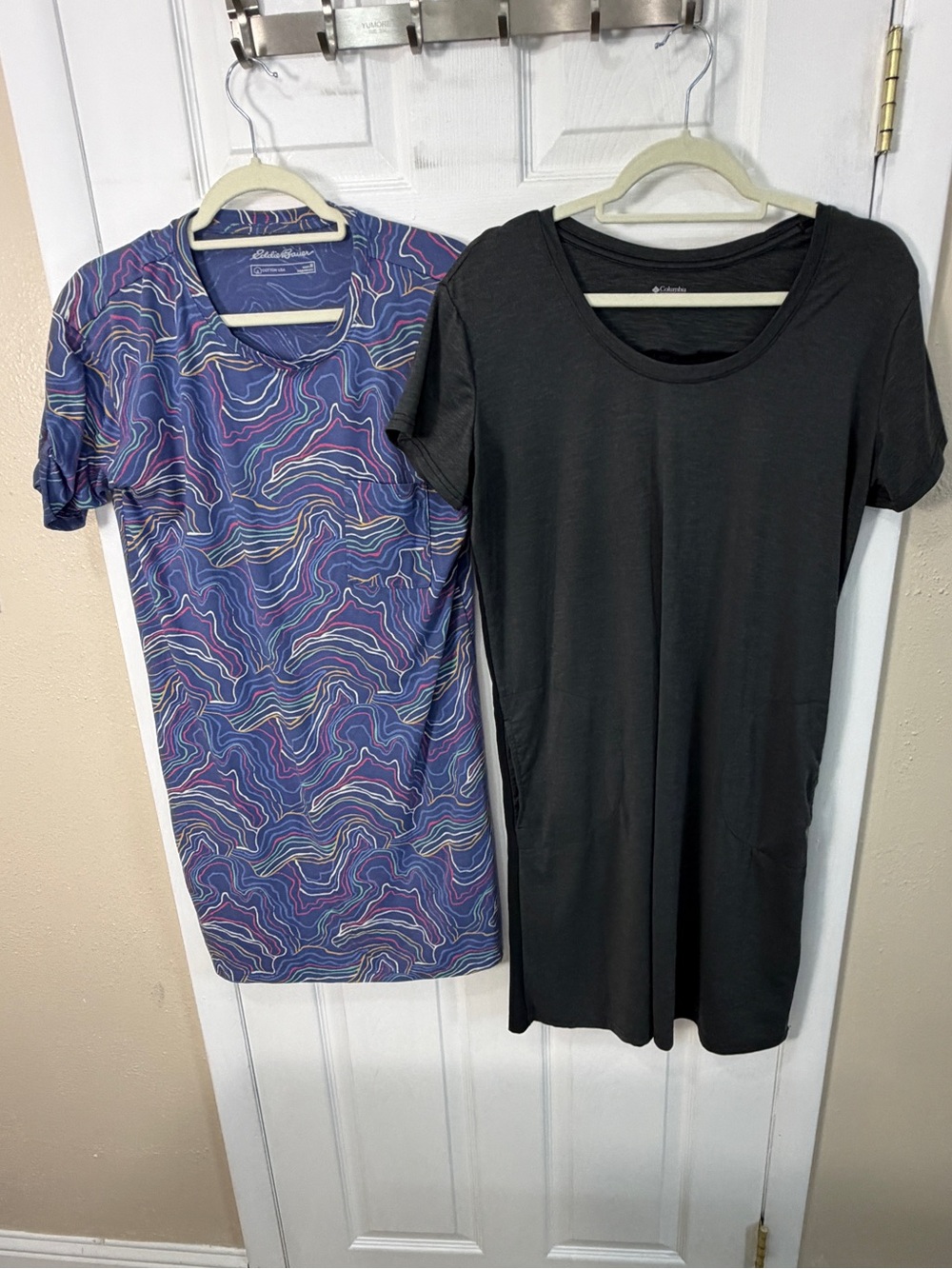 Eddie Bauer Black Scoop Neck Tunic with Purple Swirl Tee Set size M